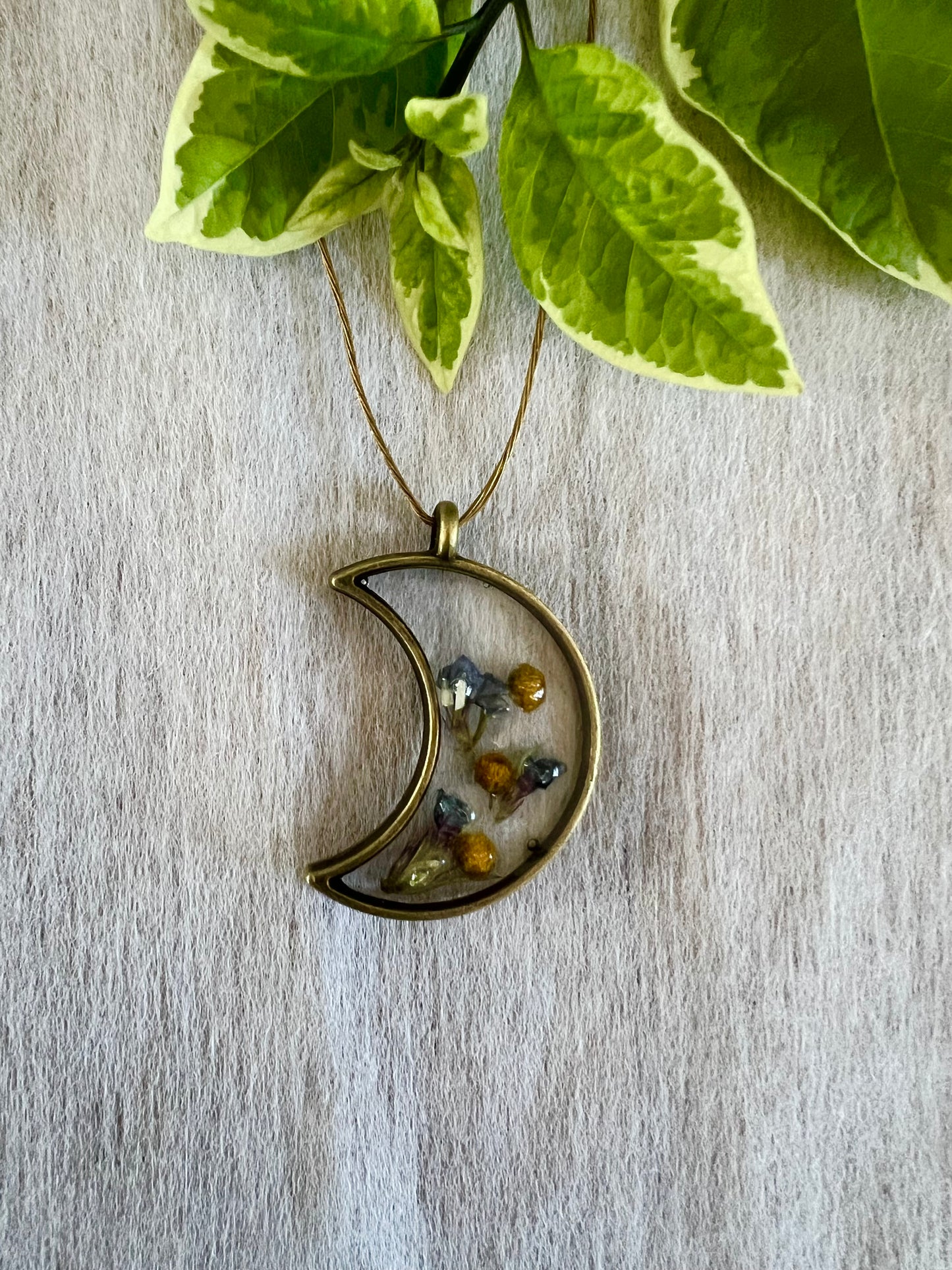 Fynbos and Leaf Moon Shape Resin Jewellery